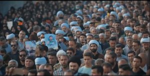 حضور انبوه مردم در مراسم تشییع شهید در روستای مبارک آباد