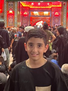 تصویر شهید ایلیا خاتمی در بین الحرمین کربلای معلی