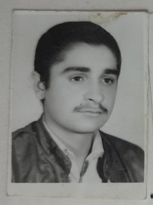 شهید محمدزکی دبدبه 
تولد:اسلام آباد، بخش کجور؛۹ مرداد ۱۳۴۶
مسئولیت :مسئول پدافند هوایی 
نحوه شهادت:حمله هوایی 
محل شهادت:مریوان،دزلی 
سال شهادت:۲۶ اسفند ۱۳۶۶
این شهید ارادت خاصی به حًرت ابوالفضل داشتند و مثل ایشان بی دست و سر شهید شدند.
